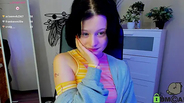 Snapshot of Alina_Mills chatting on January 16, 2025, 1:58 pm Alina Mills online show from January 16, 2025, 1:58 pm