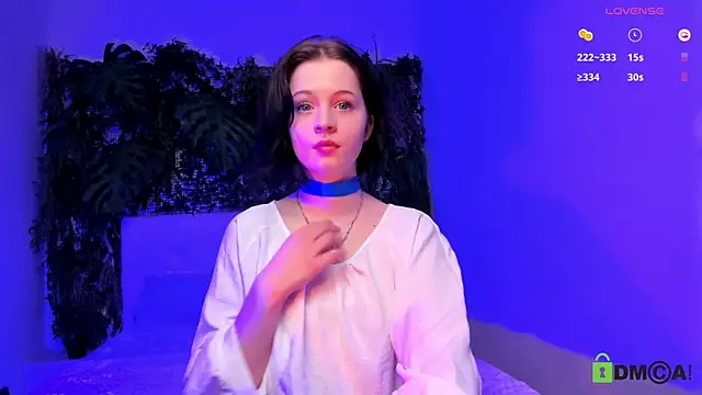 Snapshot of Alina_Mills chatting on March 18, 2025, 3:31 pm Alina Mills online show from March 18, 2025, 3:31 pm