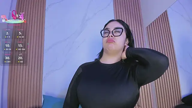 juicy led  online show from November 22, 2025, 11:09 am