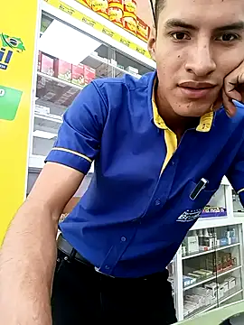 Snapshot of Rogersmit2 chatting on September 18, 2025, 2:41 pm Rogersmit2 online show from September 18, 2025, 2:41 pm