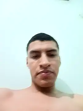 Snapshot of Rogersmit2 chatting on September 27, 2025, 3:33 am Rogersmit2 online show from September 27, 2025, 3:33 am