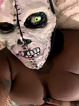 Goddess Nafeesha online show from November 1, 2025, 8:44 pm