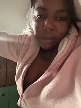 Goddess Nafeesha online show from November 14, 2025, 4:17 pm