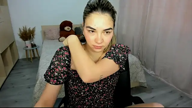 Alexa Dolly12 online show from January 14, 2026, 7:47 am