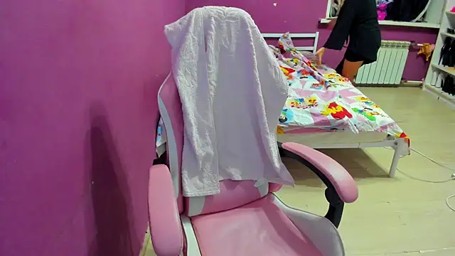 Snapshot of Lika8234 chatting on December 18, 2025, 9:21 pm Lika8234 online show from December 18, 2025, 9:21 pm