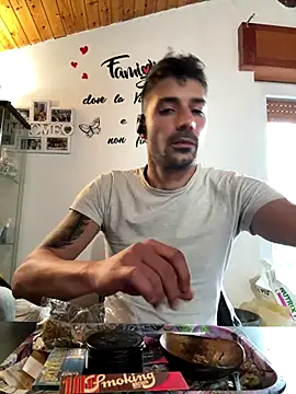 Snapshot of fisicato chatting on October 8, 2025, 2:47 pm fisicato online show from October 8, 2025, 2:47 pm