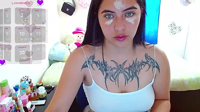 Snapshot of _luna_torres chatting on September 11, 2025, 4:18 pm luna torres online show from September 11, 2025, 4:18 pm