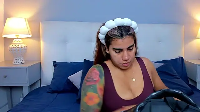 Snapshot of SaraaJhonsonn chatting on November 14, 2025, 3:33 pm SaraaJhonsonn online show from November 14, 2025, 3:33 pm