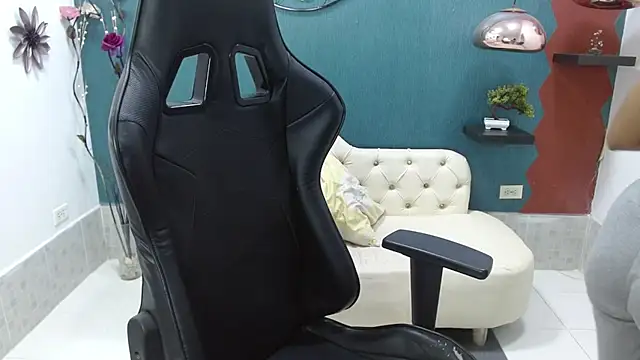 Snapshot of Melikasweetz chatting on February 14, 2025, 5:46 pm Melikasweetz online show from February 14, 2025, 5:46 pm