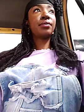 AbbyTomson online show from October 30, 2025, 3:57 pm