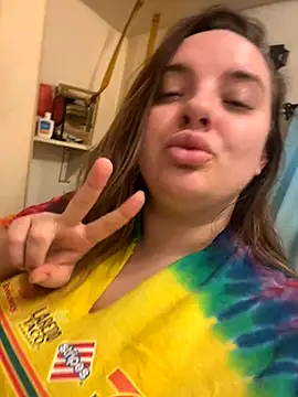 Snapshot of lairarose chatting on December 3, 2024, 5:45 pm lairarose online show from December 3, 2024, 5:45 pm