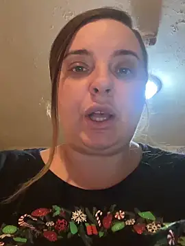Snapshot of lairarose chatting on December 28, 2024, 12:47 am lairarose online show from December 28, 2024, 12:47 am