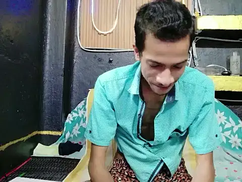 Alex Suman25 online show from July 9, 2026, 4:16 am