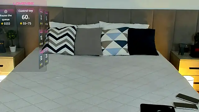 MiaBecky online show from September 17, 2025, 5:20 am