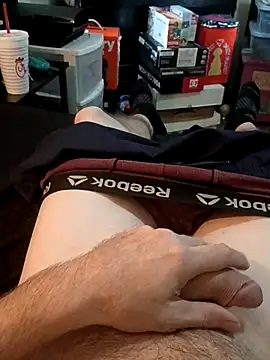 Snapshot of crazycam619 chatting on April 8, 2026, 11:16 pm crazycam619 online show from April 8, 2026, 11:16 pm