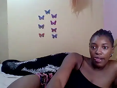 Snapshot of Zara_Twilight chatting on December 3, 2024, 10:17 am Zara Twilight online show from December 3, 2024, 10:17 am