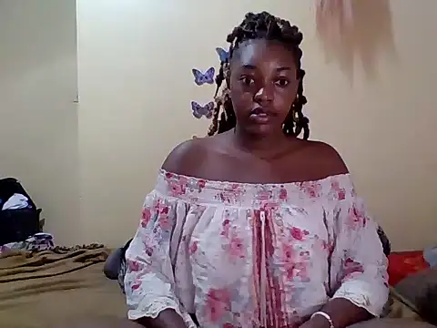 Snapshot of Zara_Twilight chatting on December 21, 2024, 12:38 pm Zara Twilight online show from December 21, 2024, 12:38 pm