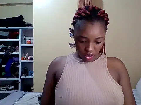 Zara Twilight online show from December 3, 2025, 10:08 pm