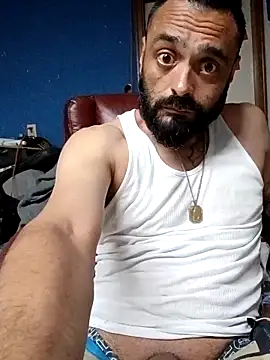 Snapshot of C8L3U chatting on March 1, 2026, 7:54 am C8L3U online show from March 1, 2026, 7:54 am