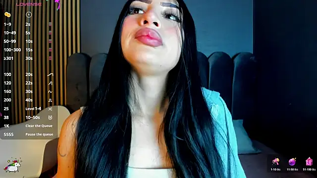 Snapshot of Nicolette_ks_ chatting on February 5, 2026, 4:28 am Nicolette ks online show from February 5, 2026, 4:28 am