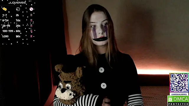 Snapshot of MurrrWorren chatting on October 31, 2025, 6:42 pm MurrrWorren online show from October 31, 2025, 6:42 pm