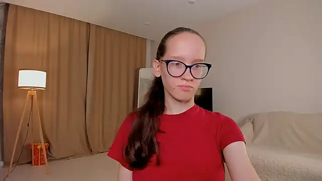 BettyBrowni online show from October 10, 2025, 4:06 pm