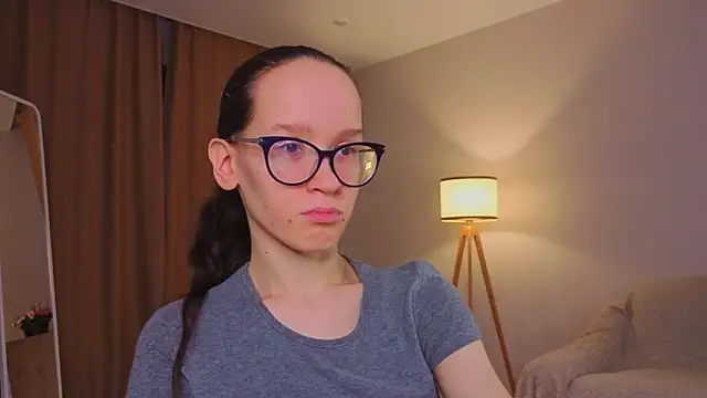 BettyBrowni online show from March 22, 2026, 4:10 pm