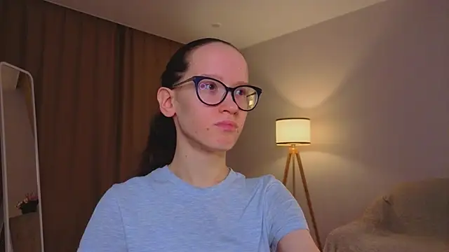 BettyBrowni online show from March 26, 2026, 4:12 pm