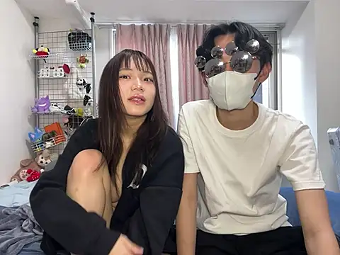 Riri  oo online show from December 22, 2024, 4:39 am