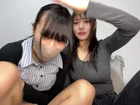 Riri  oo online show from February 2, 2025, 4:37 am