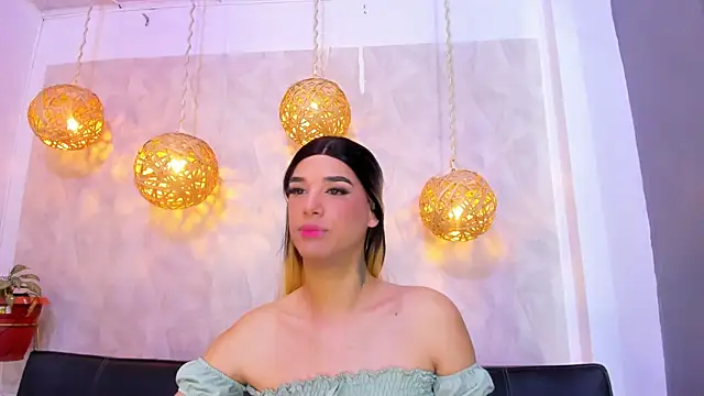 Snapshot of victoria_aleia_ chatting on December 16, 2024, 8:48 pm victoria aleia online show from December 16, 2024, 8:48 pm