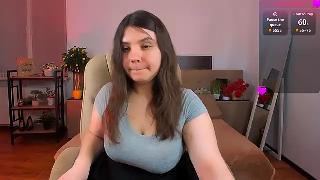 Snapshot of Viola__Shy chatting on February 18, 2026, 8:49 pm Viola Shy online show from February 18, 2026, 8:49 pm