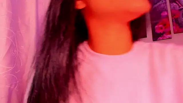 Alissarhys26 online show from March 4, 2025, 9:22 pm