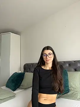 Wildberry  online show from April 11, 2026, 7:45 am