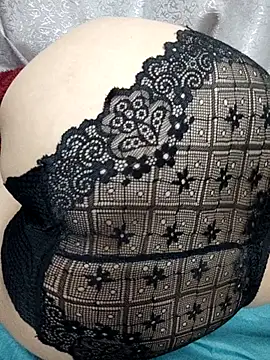 Haralushiaaa online show from November 5, 2025, 7:14 pm