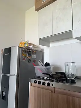 Pretty Isadora online show from December 14, 2025, 12:54 pm