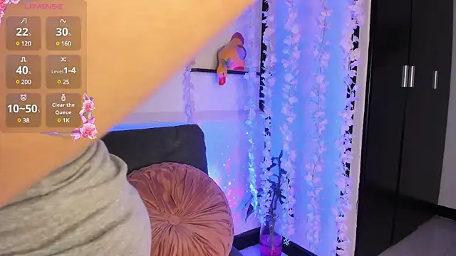 on tefa online show from February 4, 2025, 12:51 am