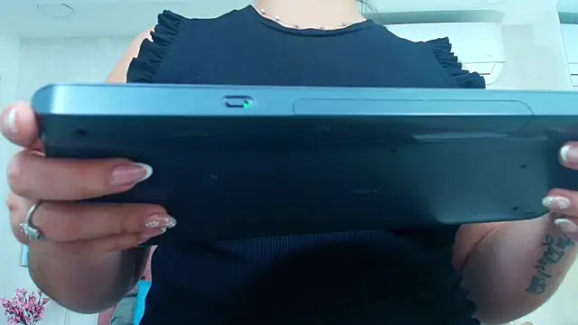 ThyaraJhons online show from February 14, 2026, 12:02 pm