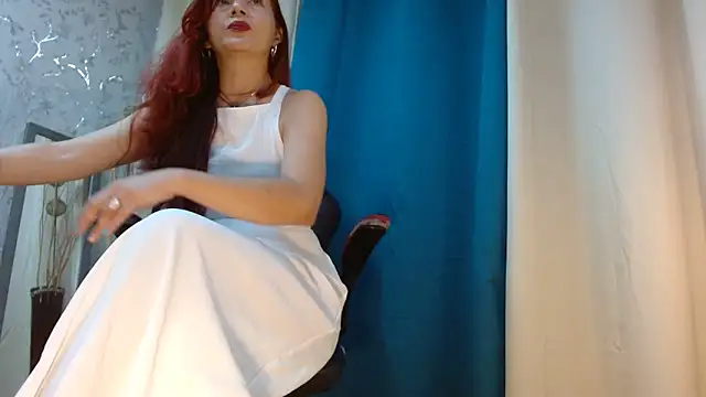 Samantabrown  online show from November 26, 2025, 11:22 am