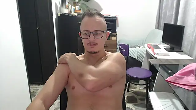 Snapshot of jacob_strokes01 chatting on July 18, 2026, 3:22 am jacob strokes01 online show from July 18, 2026, 3:22 am