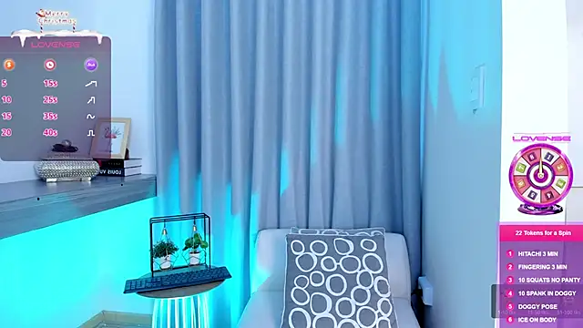 Lucyortiz  online show from December 17, 2024, 10:22 pm