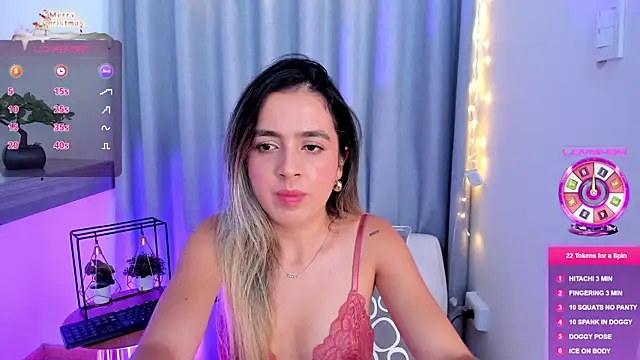 Lucyortiz  online show from January 4, 2025, 12:49 pm