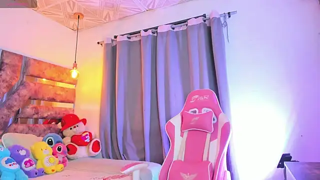 Snapshot of Mia_coxx1 chatting on January 26, 2025, 4:09 am Mia coxx1 online show from January 26, 2025, 4:09 am