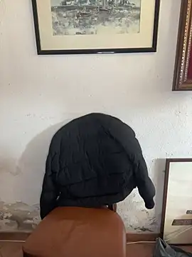 Snapshot of OniricFemme chatting on November 17, 2025, 12:33 pm OniricFemme online show from November 17, 2025, 12:33 pm