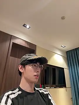 Snapshot of 1a1a1alll chatting on October 29, 2025, 3:36 pm 1a1a1alll online show from October 29, 2025, 3:36 pm