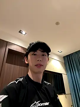 Snapshot of 1a1a1alll chatting on November 4, 2025, 2:49 pm 1a1a1alll online show from November 4, 2025, 2:49 pm