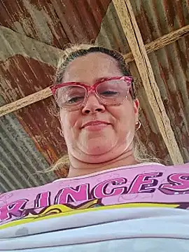 natally ross21 online show from February 5, 2025, 4:25 pm