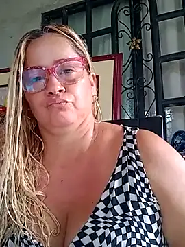 natally ross21 online show from February 13, 2025, 1:26 pm