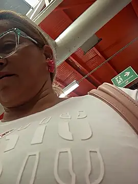 natally ross21 online show from September 11, 2025, 2:06 pm