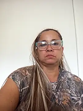 natally ross21 online show from October 8, 2025, 1:09 pm